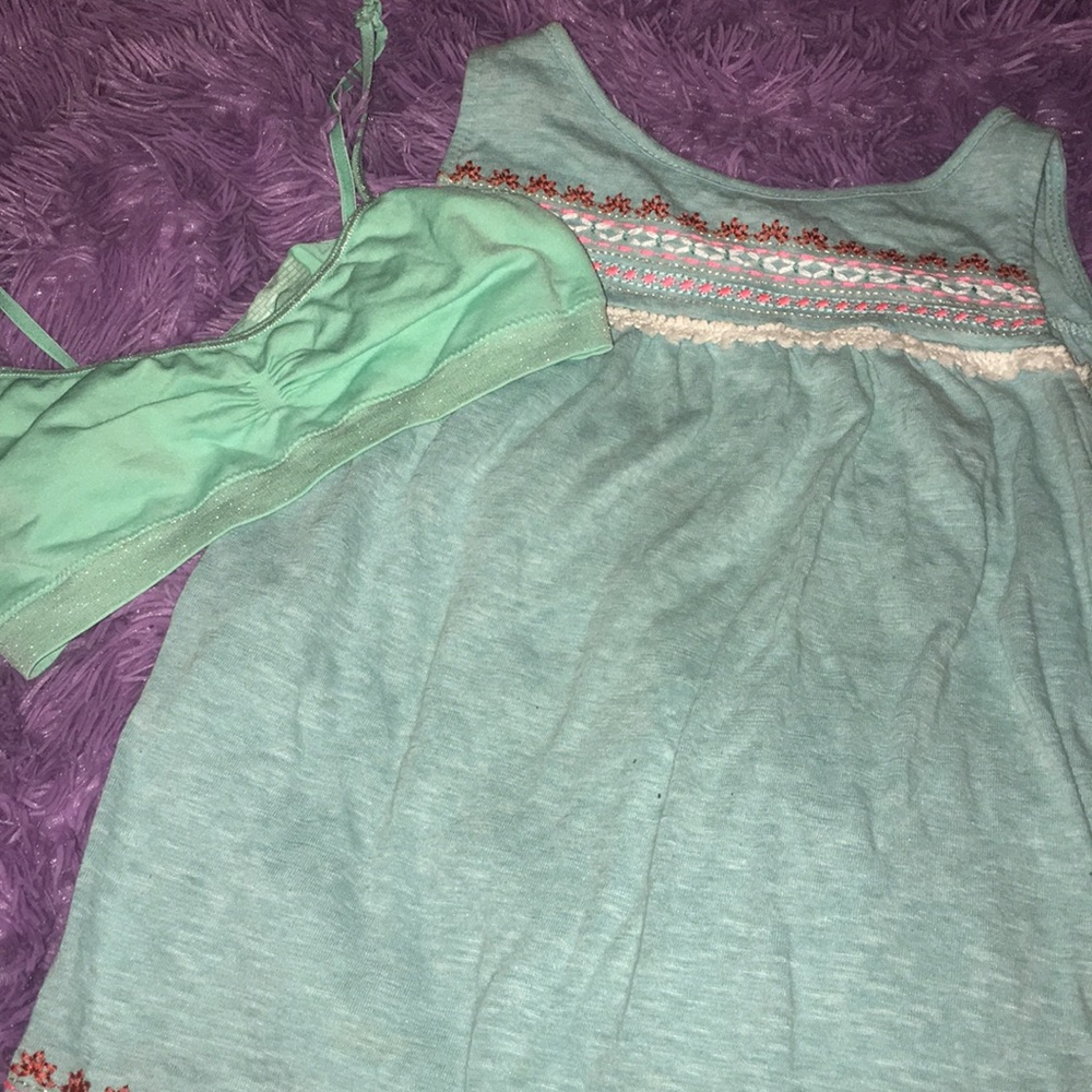 Tank top bra included no padding but you can add